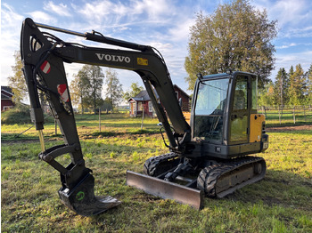 Escavadeira VOLVO EC55C