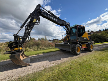 Escavadeira VOLVO EW160E