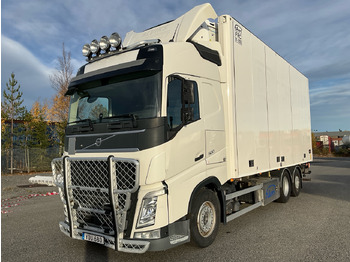 Caminhão frigorífico VOLVO FH