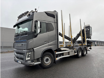 Caminhão florestal VOLVO FH16