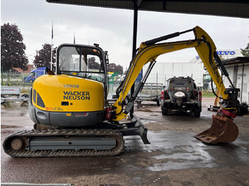 Escavadeira WACKER