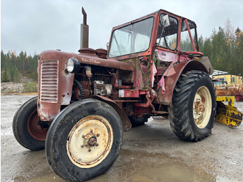 Trator ZETOR