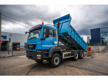 Caminhão basculante MAN TGS 26.400