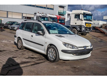 Automóvel Peugeot 206 SW: foto 2