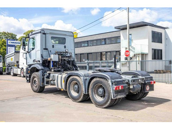 Tractor Mercedes AROCS 2648 LS - 6x4: foto 4