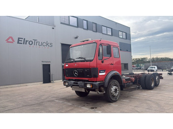 Caminhão chassi MERCEDES-BENZ SK