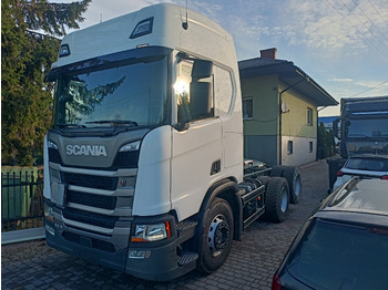 Caminhão chassi SCANIA R 500