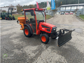 Trator municipal HAKO
