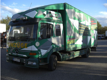 Caminhão furgão MERCEDES-BENZ