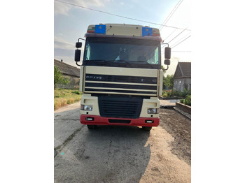 Camião de caixa aberta/ Plataforma DAF XF 95 430