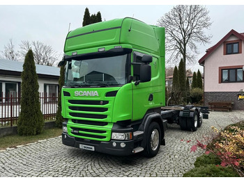 Caminhão chassi SCANIA R 450