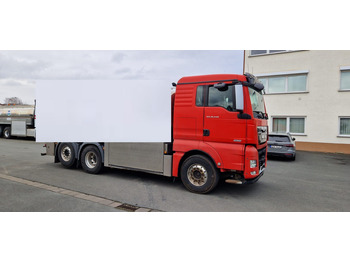 Caminhão tanque MAN TGX
