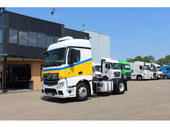 Tractor MERCEDES-BENZ Actros 1843