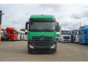 Tractor MERCEDES-BENZ Actros 1942