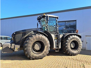 Trator CLAAS Xerion 4000