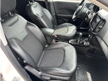 SUV JEEP: foto 5