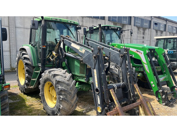 Trator JOHN DEERE 6600