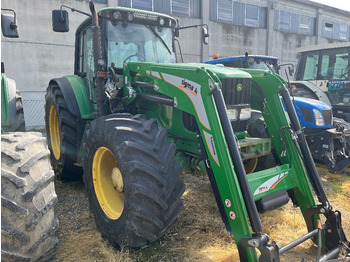 Trator JOHN DEERE 6620