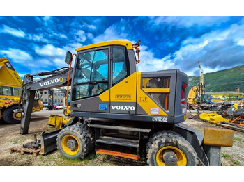 Escavadeira de rodas VOLVO EWR150E