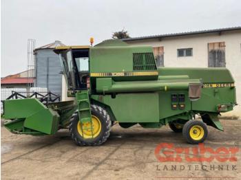 Ceifeira debulhadora John Deere 1065: foto 1