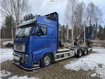 Caminhão florestal VOLVO FH16