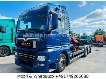 Caminhão chassi MAN TGX 26.510