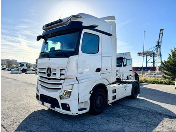 Tractor MERCEDES-BENZ Actros 1851