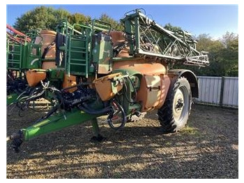Pulverizador de arrastar AMAZONE