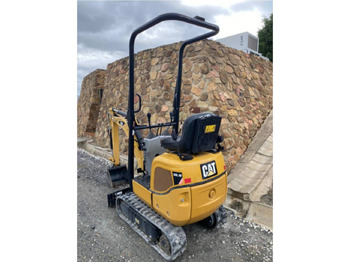 Escavadora de rastos CATERPILLAR 300.9D