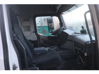 Cabine e interior de Caminhão Mercedes-Benz ANTOS M CLASSISPACE 2.3 320MM 96082010102815: foto 5 Cabine e interior de Caminhão Mercedes-Benz ANTOS M CLASSISPACE 2.3 320MM 96082010102815: foto 5