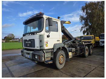 Caminhão polibenne MAN