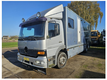 Caminhão para transporte de cavalos MERCEDES-BENZ Atego 1217