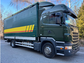 Caminhão com lona SCANIA R 440