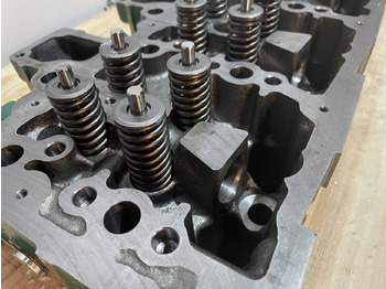 Cabeça do motor de Máquina agrícola Deutz TCD2013L64V - głowica cylindrów kompletna NOWA 040129201306: foto 4 Cabeça do motor de Máquina agrícola Deutz TCD2013L64V - głowica cylindrów kompletna NOWA 040129201306: foto 4