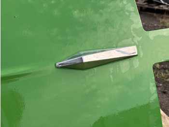 Capô JOHN DEERE