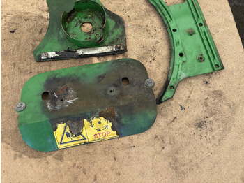 Carroceria e exterior de Máquina agrícola Johne Deere 8600 Obudowa Osłona Blacha Mocowanie: foto 3 Carroceria e exterior de Máquina agrícola Johne Deere 8600 Obudowa Osłona Blacha Mocowanie: foto 3