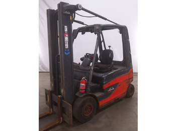 Empilhadeira elétrica LINDE E25