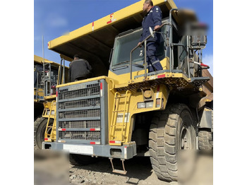 Caminhão fora de estrada KOMATSU HD465