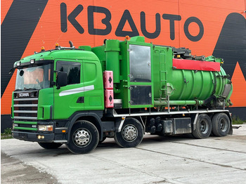 Caminhão limpa fossa SCANIA R124