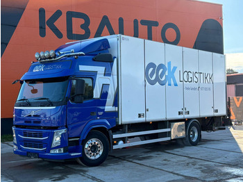 Caminhão furgão VOLVO FM 330