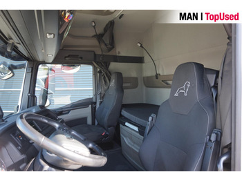 Fotografia de interior 2: Tractor MAN TGX 18.470 4x2 BL SA  / LED / 2 Tanks