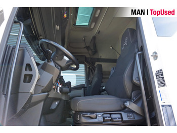 Fotografia de interior 1: Tractor MAN TGX 18.470 4x2 BL SA  / LED / 2 Tanks