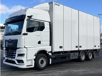 Caminhão furgão MAN TGX