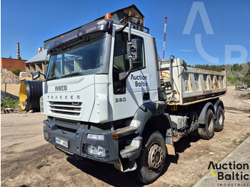 Caminhão basculante IVECO