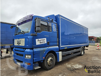 Caminhão furgão MAN TGA 18.360