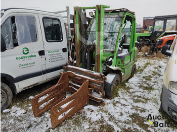 Empilhadeira a diesel UNICARRIERS
