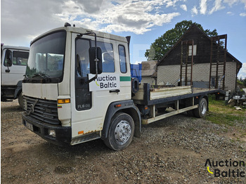 Caminhão reboque VOLVO FL