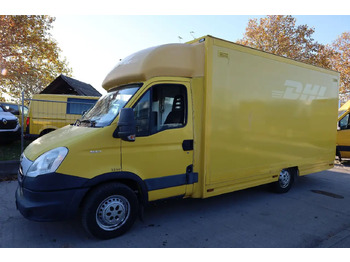 Carrinha de contentor IVECO Daily