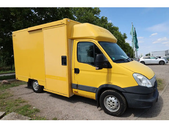 Carrinha de contentor IVECO Daily