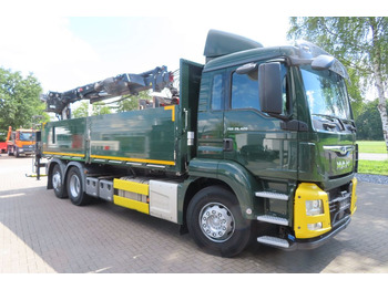 Caminhão grua MAN TGX 26.500